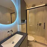 Les Pins - For 2 People - Wifi & Parking *
