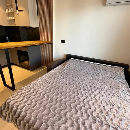 Les Pins - For 2 People - Wifi & Parking Апартаменты *