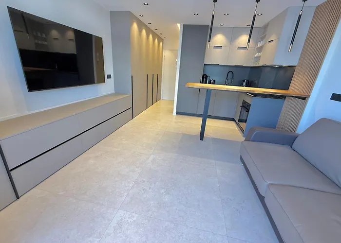 Les Pins - For 2 People - Wifi & Parking Daire